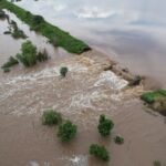 Se presenta desbordamiento en la presa de San Joaquín en Manuel Doblado