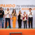 Mejoran condiciones de vida de 208 familias con entrega de tinacos y láminas en Moroleón